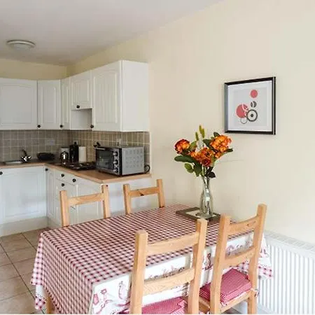 Dom wakacyjny 5 Kilnamanagh Manor *